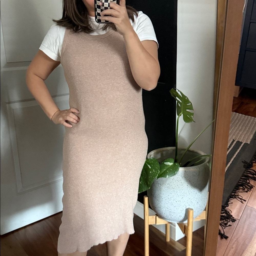 Rachel Zoe Ribbed Tan Sleeveless Sweater dress. Size M